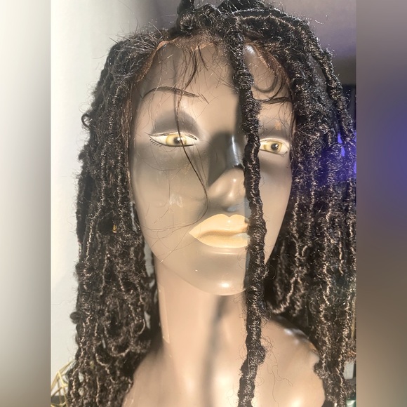 Black 27 inch used butterfly loc lace  wig - Picture 1 of 10